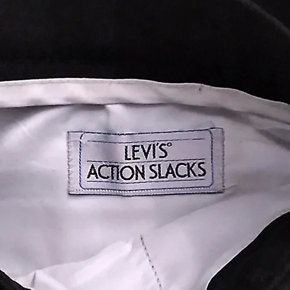 Levi's Men's Black Action Slacks Size 38" x 30" 100% Polyester Dress Pants - Picture 2 of 3